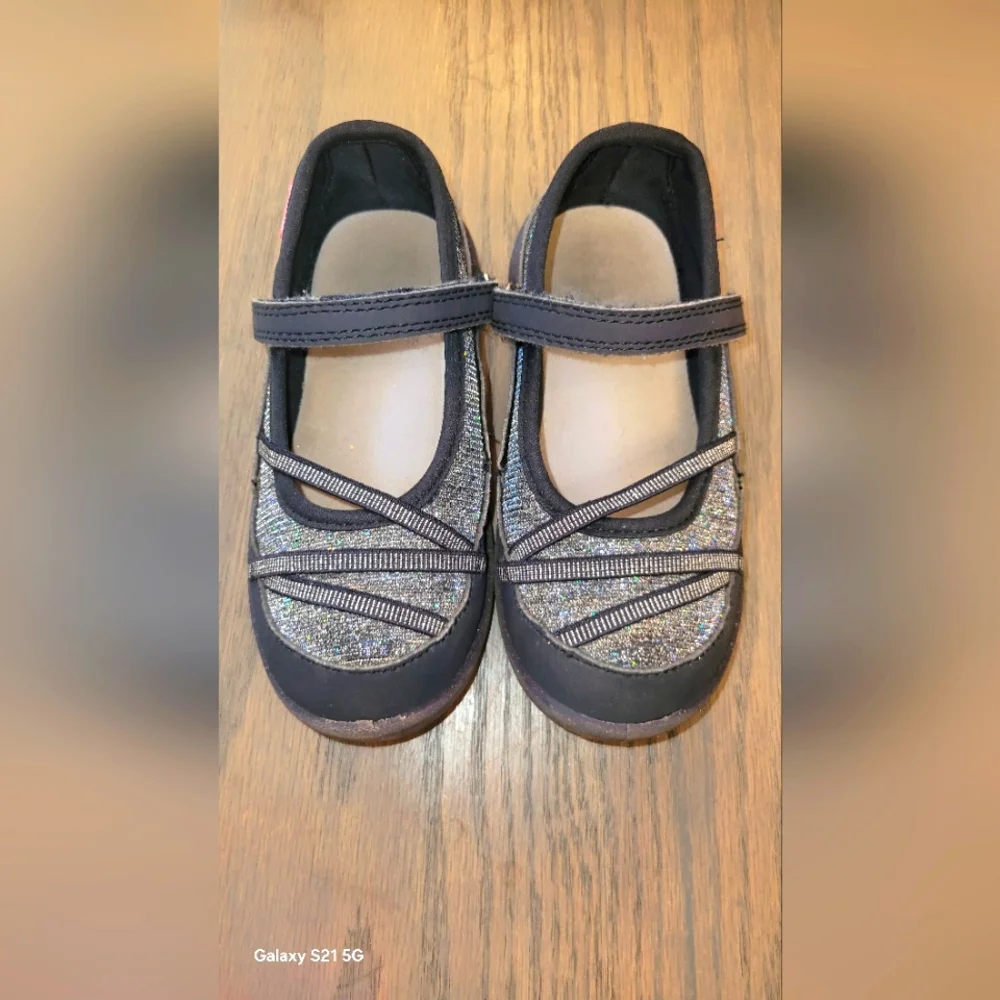 Girl's Oshkosh Sparkly Blue Kids Mary Jane Shoes With Velcro Strap Everplay